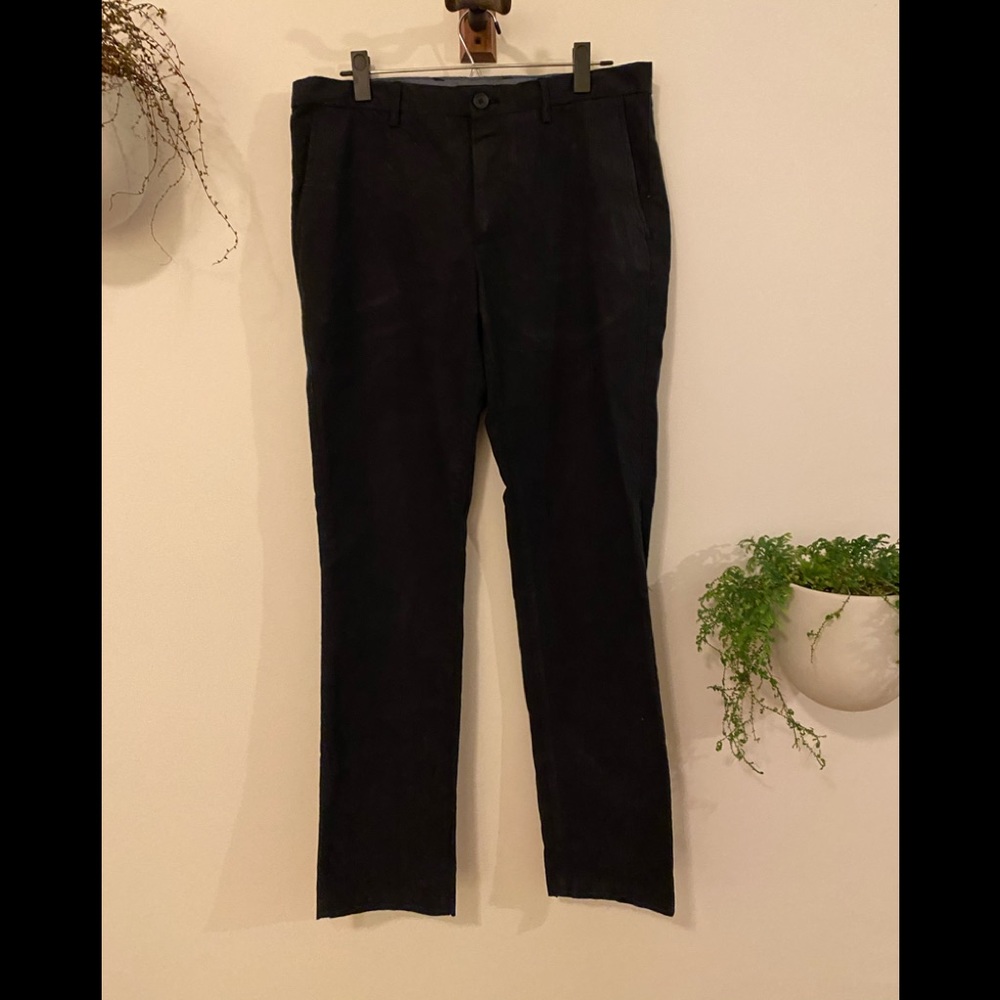 Banana Republic Men’s Aiden Fit Dress Pants
